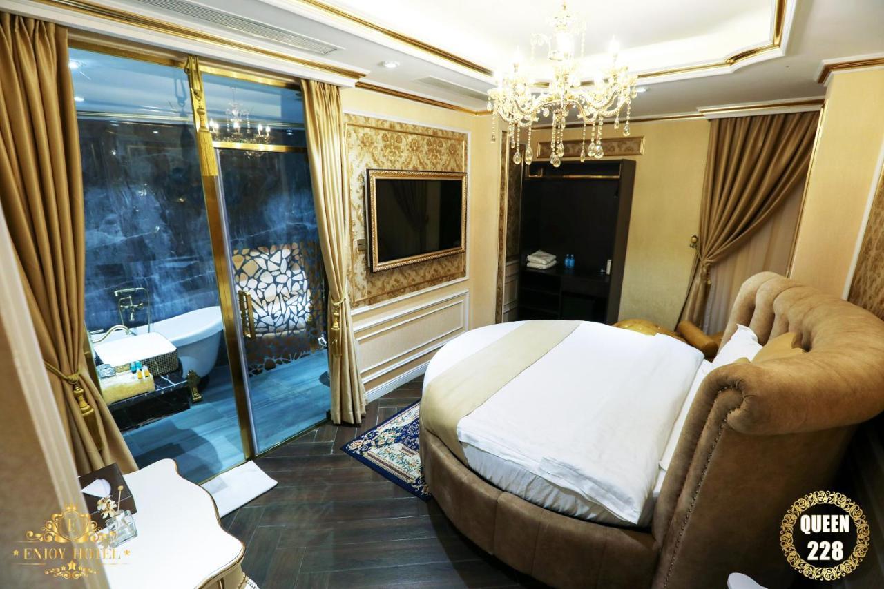Enjoy Hotel 5A Хошимін Екстер'єр фото